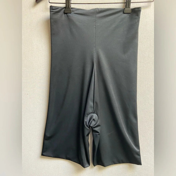 NWT Spanx high mid thigh short black shapewear underwear Sz S - Picture 2 of 7